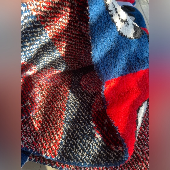 NEW Disney Mickey Mouse Super Soft Throw Blanket Large Red Blue Blocks 50" x 70" - Picture 3 of 9